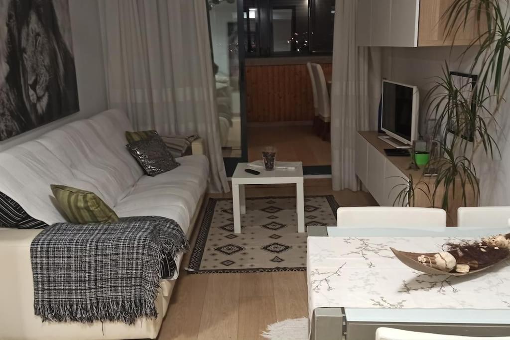 Atico En Paiporta Con 2 Grandes Terrazas Apartment Valencia Bagian luar foto