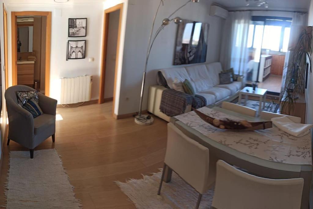 Atico En Paiporta Con 2 Grandes Terrazas Apartment Valencia Bagian luar foto